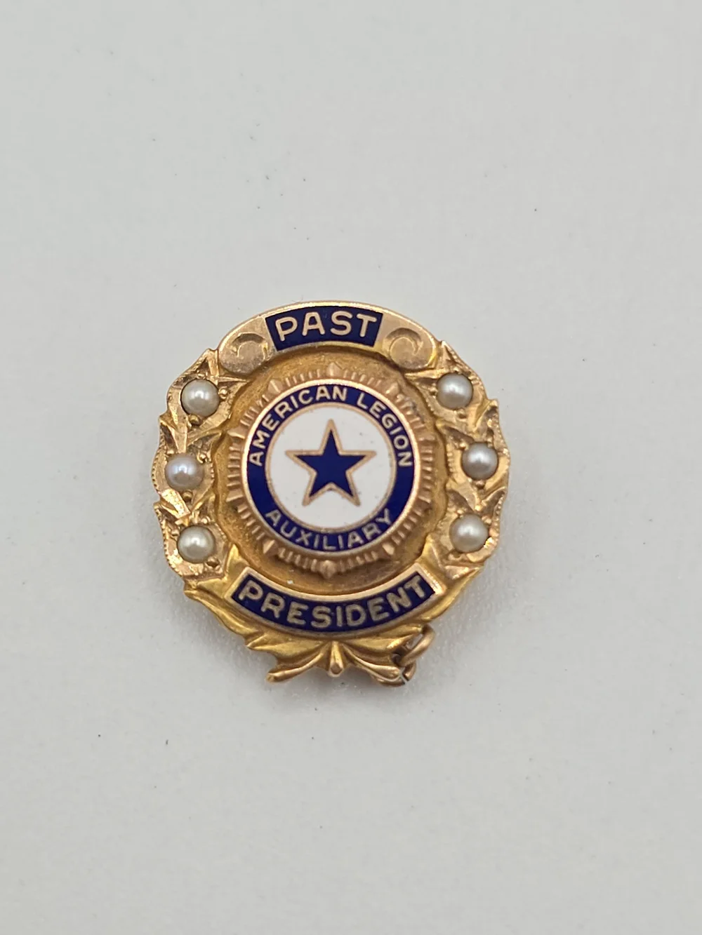 American Legion Auxiliary 10K Yellow Gold Seed Pearl Past President Pin 4g READ